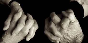 aceptar o renunciar a la herencia